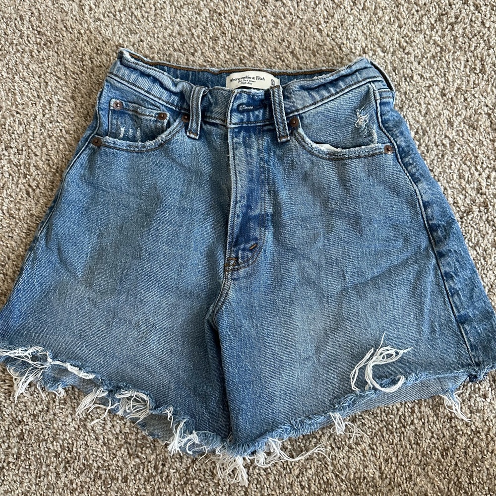 Abercrombie & Fitch The Dad Short High Rise